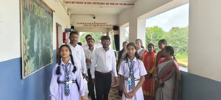 Students greet teachers in the school corridor on Teachers' Day